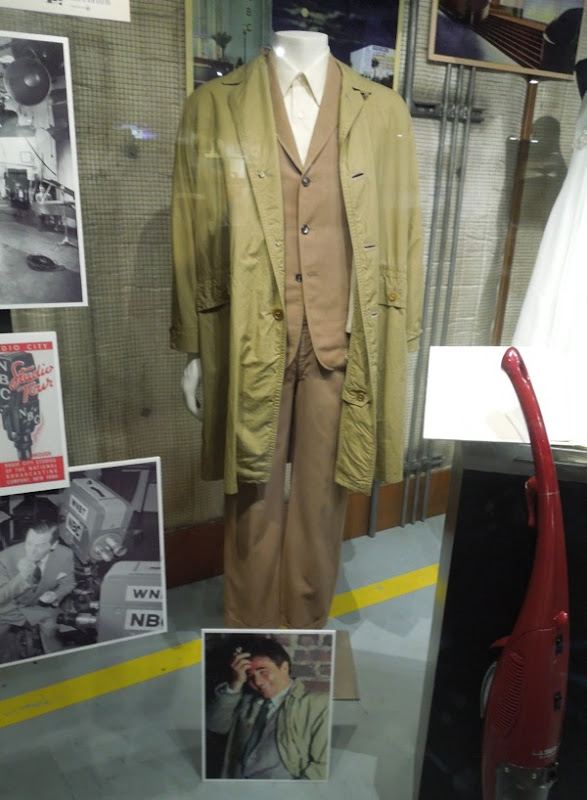 Peter Falk Columbo costume