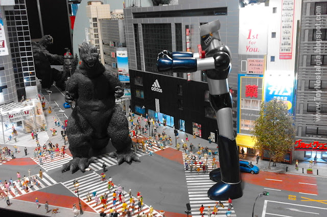 Diorama Mazinger contra Godzilla  (Salón del Manga)