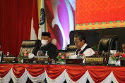 Hadiri Rapat Paripurna DPRD Kepri, Sekda Adi Sampaikan Jawaban Pemerintah Atas Pandangan Umum Fraksi Terhadap LPP APBD Kepri Tahun 2021