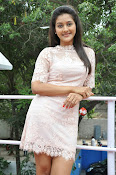 Pooja Jhaveri latest glam pics-thumbnail-32