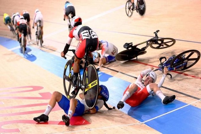 Tokyo 2020: Ibtisam Zayed crashes an Egyptian bike during the cycling competitions The Egyptian biker, Ibtisam Zayed, participating in the Tokyo Olympic Cycling competitions, suffered a fall with other runners on the race track, which led to her exit and 18th place.