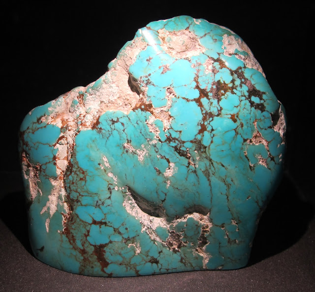 Picture of a chunk of Bisbee Blue turquoise