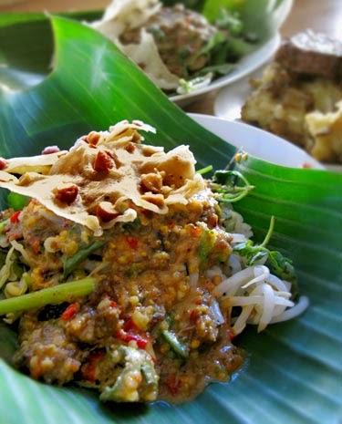 Indonesian Original Recipes: vegetables with peanut sauce ...
