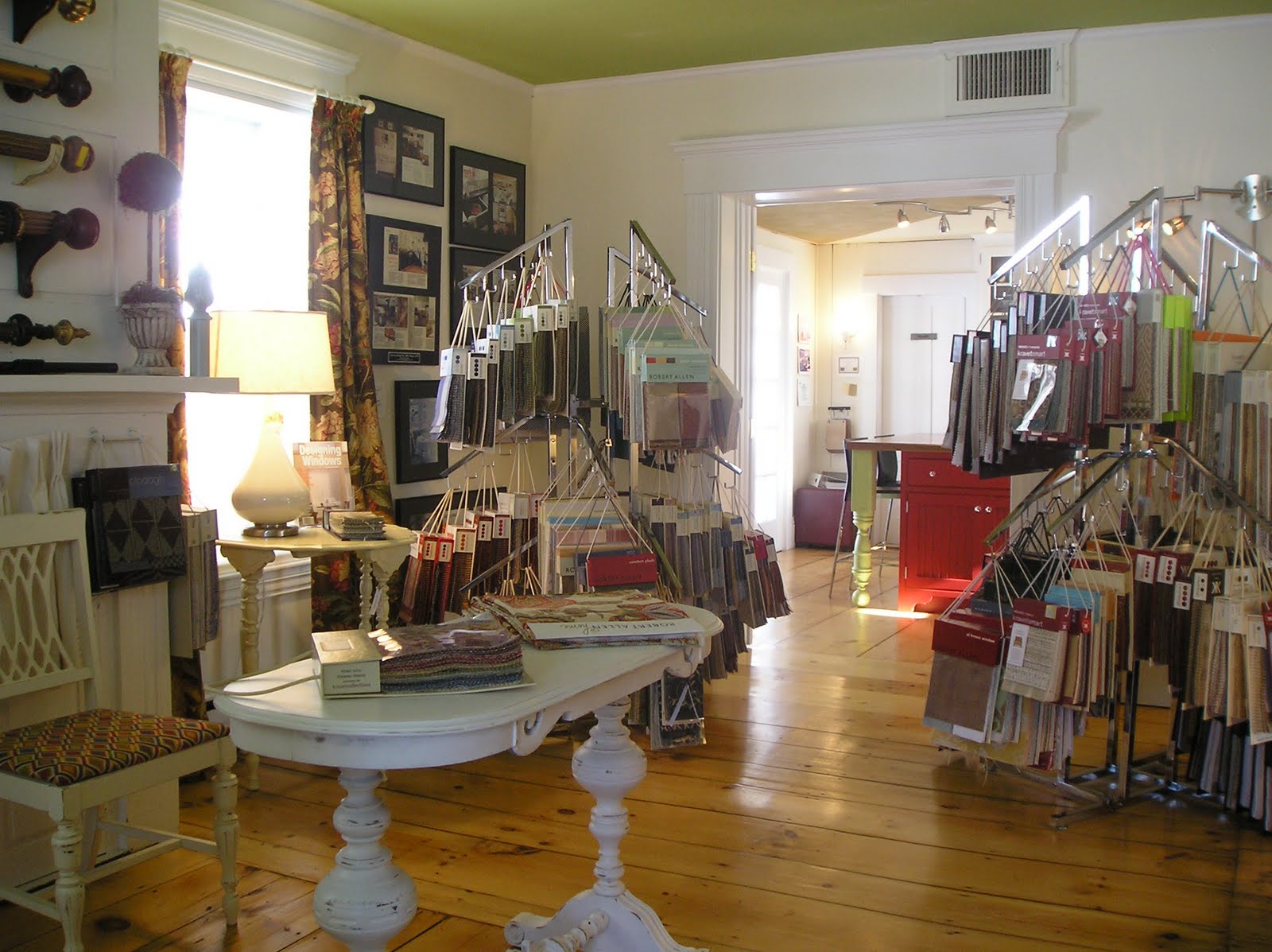 American Home Gallery Showroom: Fabric Library