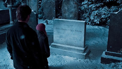 Túmulo dos pais de Harry Harry Potter e As Relíquias da Morte - parte 1