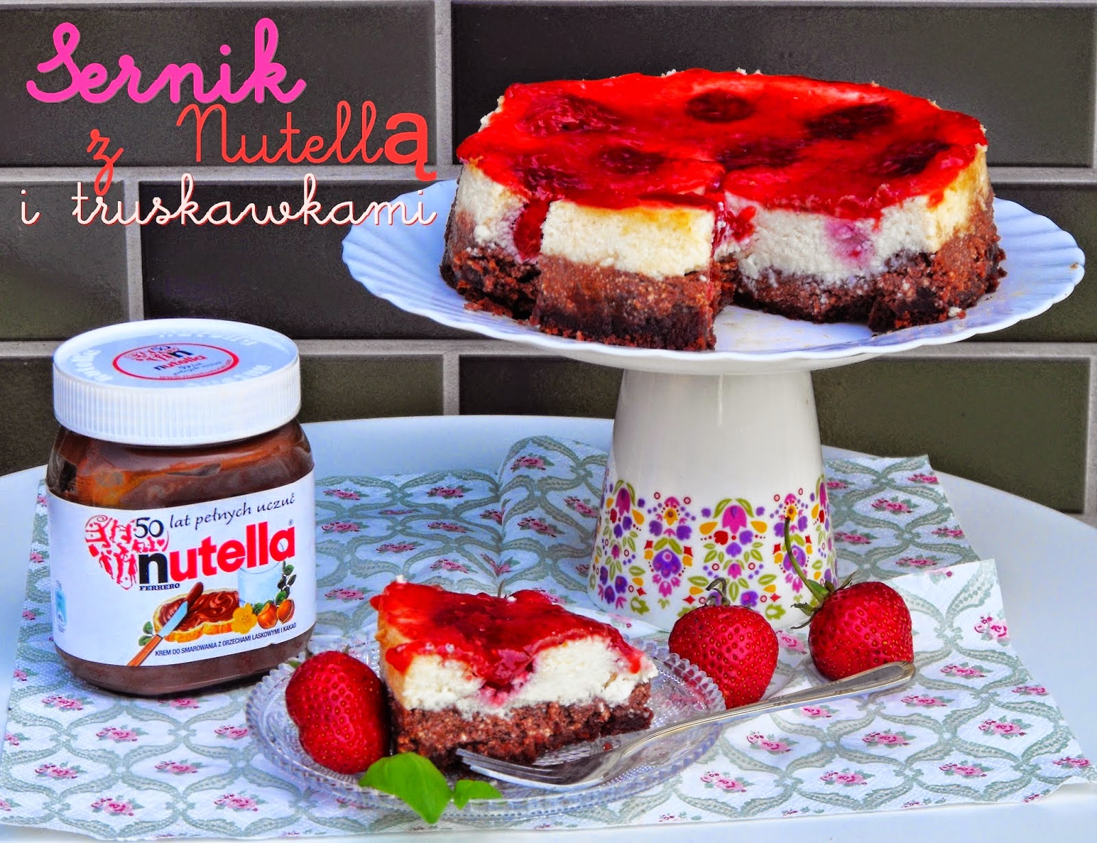 http://teczawsloiku.blogspot.com/2014/06/sernik-z-nutella-i-truskawkami.html