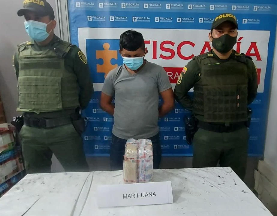 hoyennoticia.com, Iba a jibarear dos kilos de marihuana en Maicao