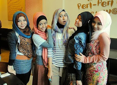 Fashion, Model, hijabis, cool, http://muslimmfashion.blogspot.com/