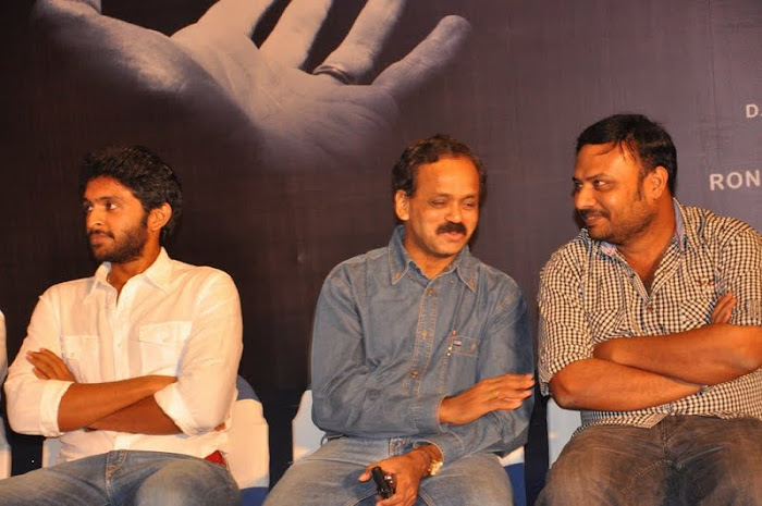 Kumki Movie Press Meet Stills Pics Photos film pics