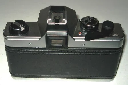 praktica mtl 5b tampak belakang