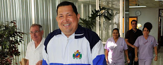 Hugo Chávez sonriente en Cuba pero las dudas sobre su salud persisten en su país