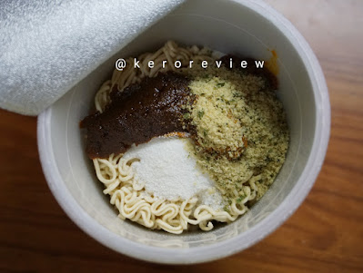 รีวิว แม็กกี้ บะหมี่ถ้วยกึ่งสำเร็จรูป รสแกงกะหรี่ซีฟู้ดปีนัง (CR) Review Instant Cup Noodles Penang Seafood Curry Flavor, Maggi Brand.