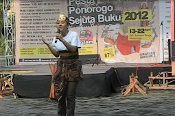 Juara Umum (Juara 1, 2, 3) Telling Story se-Kab.Ponorogo di Pameran Sejuta Buku Ponorogo April 2012