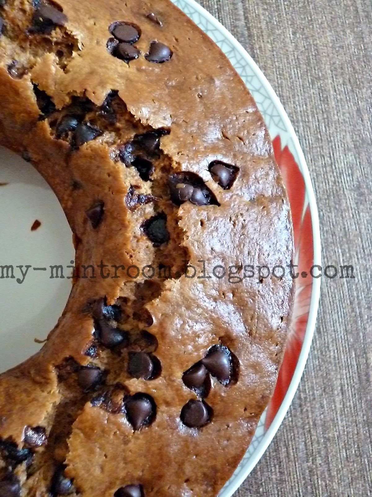 My mintroom: Banana Coffee Chocolate Chip Bundt Cake