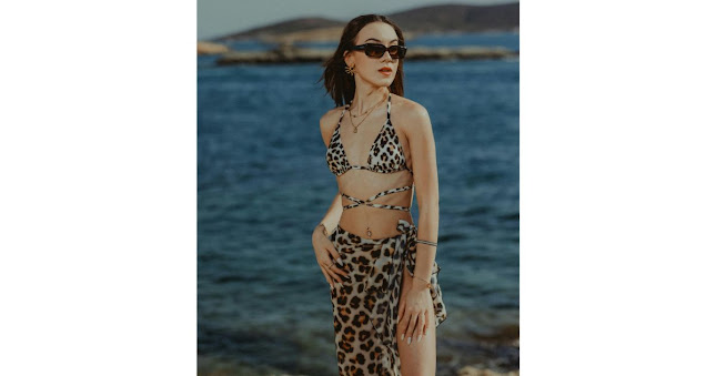 What do you wear to the beach