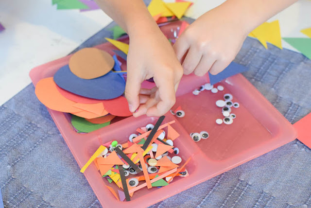  Invitation To Create- Under The Sea. Great fine motor ocean craft for preschool, kindergarten, or elementary kids. Open-ended project allows for creativity- kids can make fish, octopus, or other sea creatures!