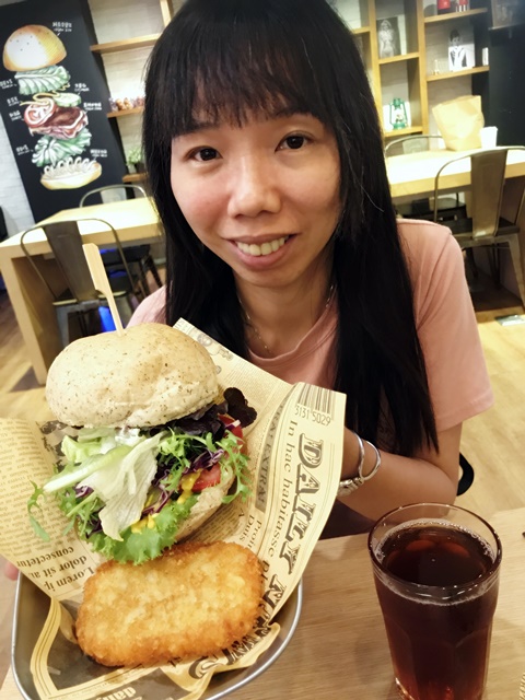 Burger Su 美式蔬食漢堡 松山店、台北捷運中山國中站素食美式漢堡