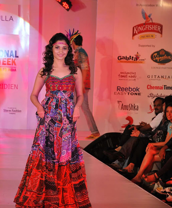 tamanna walk for nishka lulla at cifw unseen pics