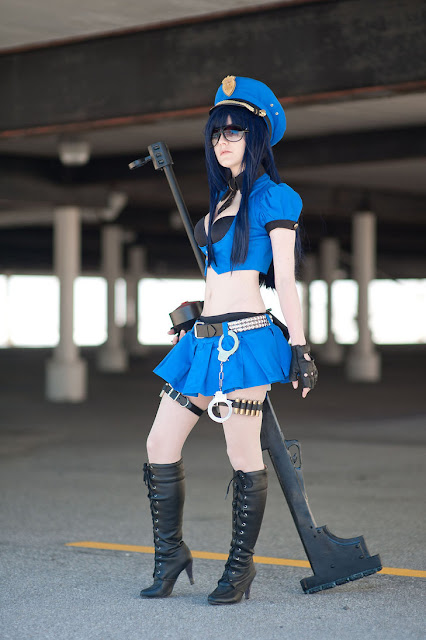 Police Officer Caitlyn Cosplay