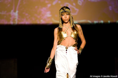 Ancient Egypt Clothing Fashion on Photo Of Lucretta Watson In Jasmine William S Egyptian Inspired Scene