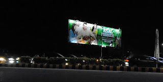 7up Asal Foodies campaign ooh pakistan 