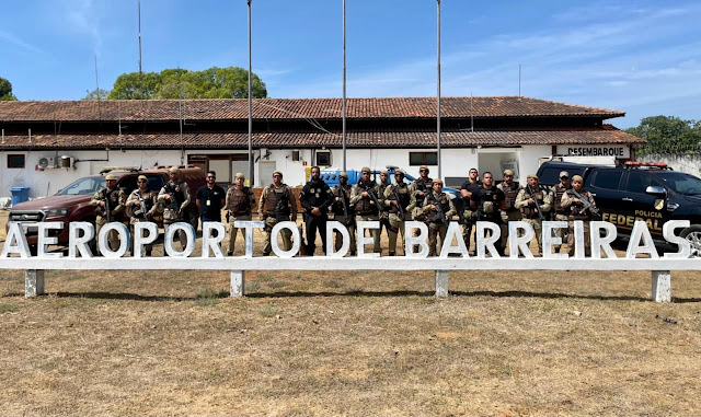 AÇÃO POLICIAL EM COMBATE AO TRÁFICO DE DROGAS NO AEROPORTO DE BARREIRAS-BA*