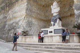 Pantai Kutuh Bali Yang Eksotis