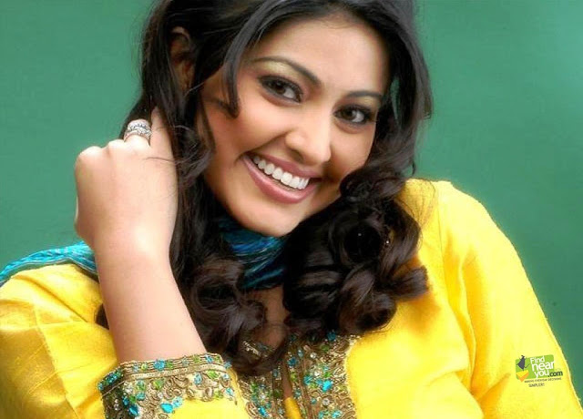 Sneha HD Wallpapers Free Download