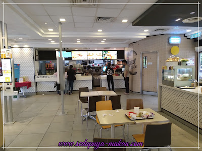 restoran McDonald's sebelah Taman Buaya