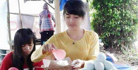 Foto Penjual Pecel Mirip Nabilah JKT48