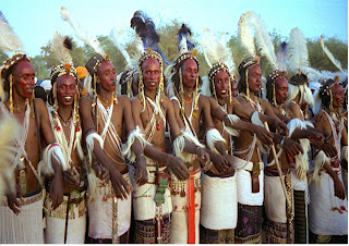  Setiap negara pasti terdiri dari berbagai suku Melihat Peradaban suku Wodaabe Republik Af Melihat Peradaban suku Wodaabe Republik Afrika Tengah