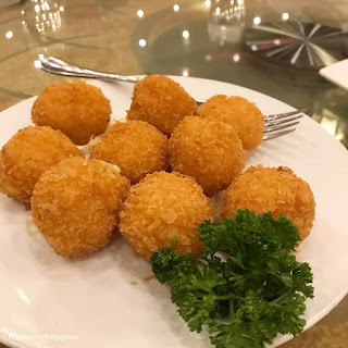 Dragon Court Fried shrimp ball with mozzarella