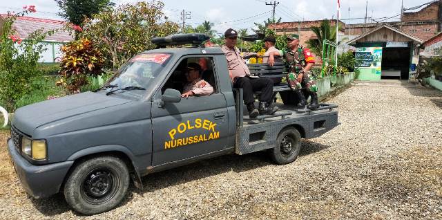 Kapolsek Nurussalam Pimpin Patroli ke Rumah Warga yang Ditinggal Mudik