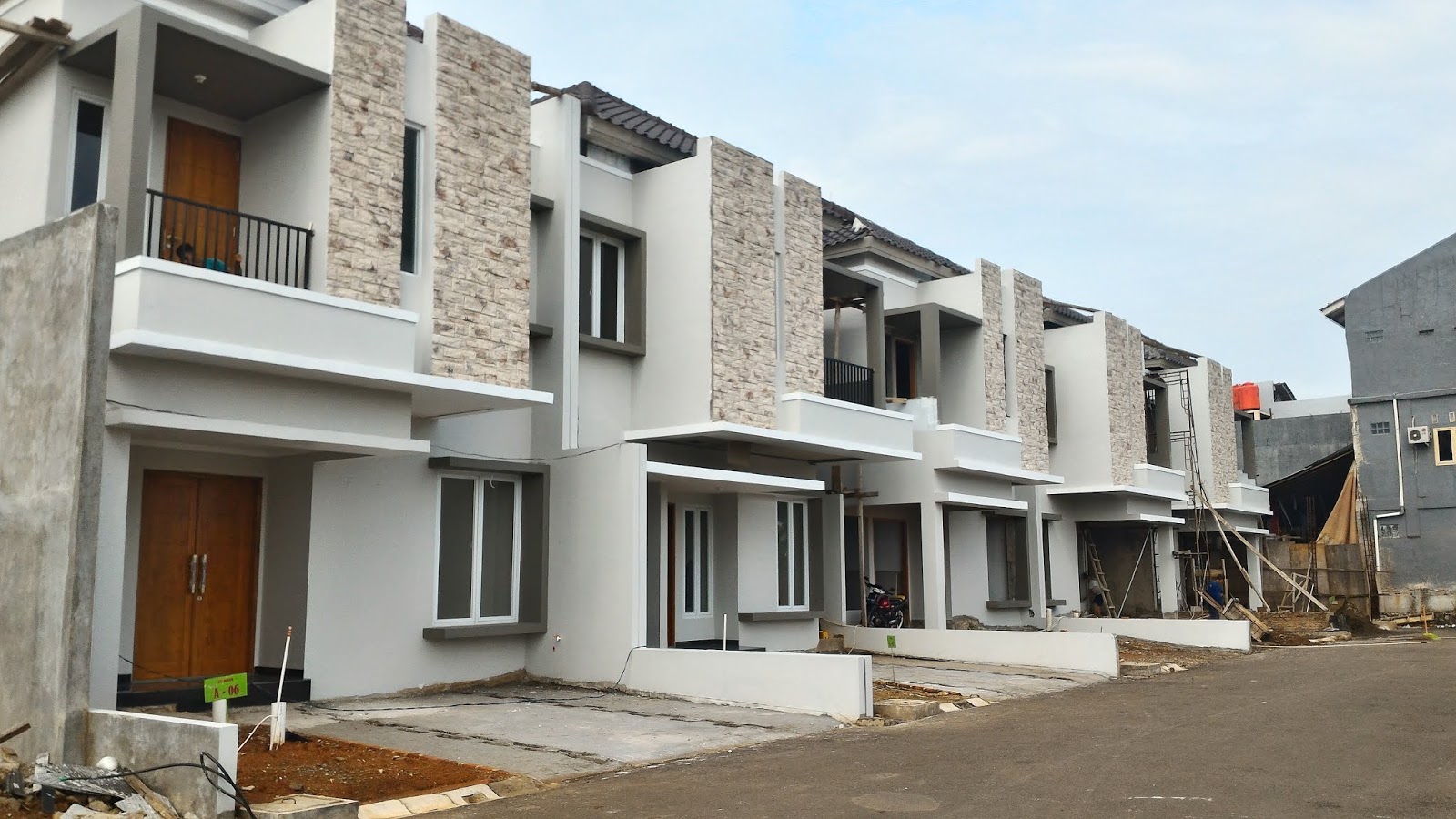 PROPERTI PRIORITAS