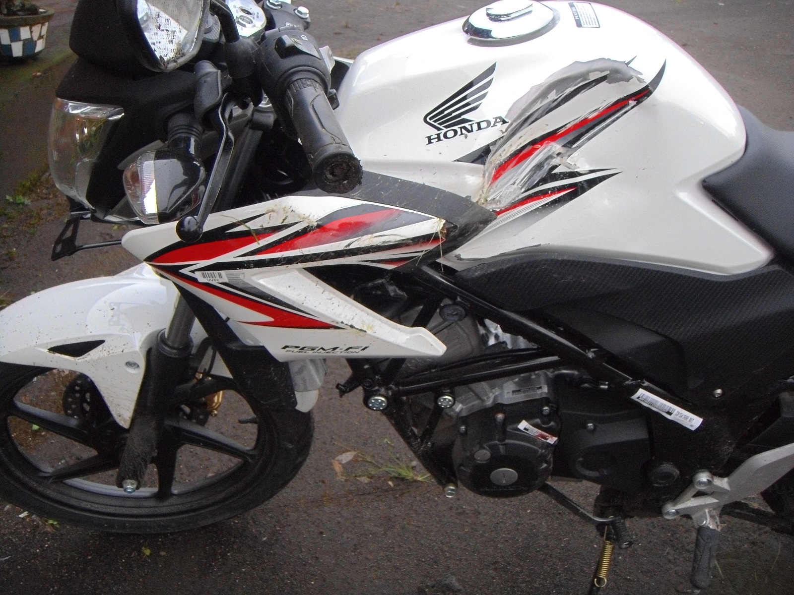 Pengalaman Kecelakaan Honda CB150R Catatan Bryant Berawal Dari