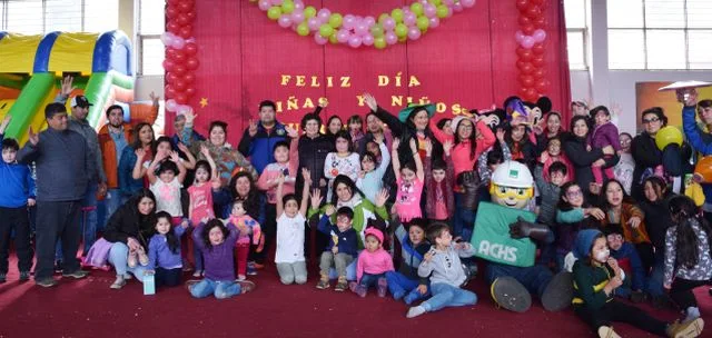 Niños de Puerto Octay celebraron su día