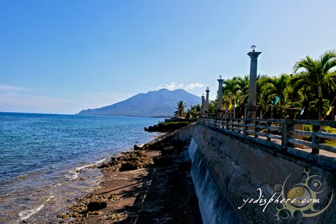 hover_share Majestic view of Mt. Malindig from the coast area of the Freedom Park