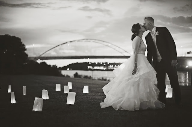 candle light wedding pictures in sioux city