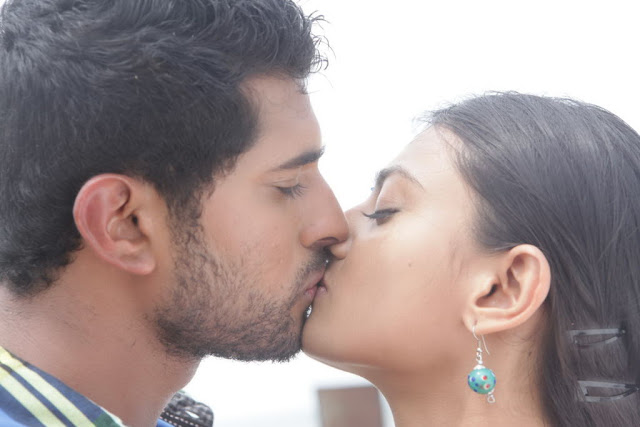 Nikitha Narayan kissing hot