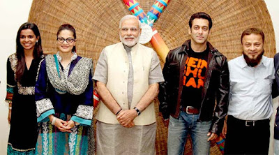 salmankhan-narendra-modi-giving-pose