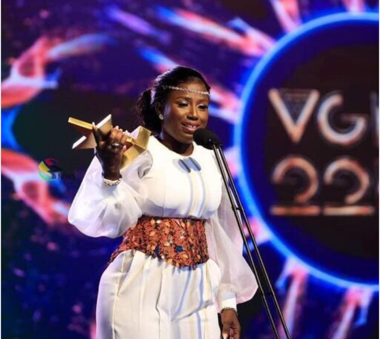 <img src="Diana Hamilton.png"#VGMA22: Diana Hamilton becomes the second gospel artiste to win Artiste of the Year award( watch video) - EweGhana.">