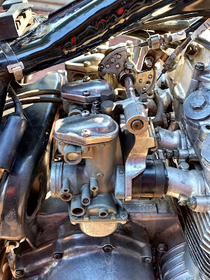 Honda CB500K1 carburetors