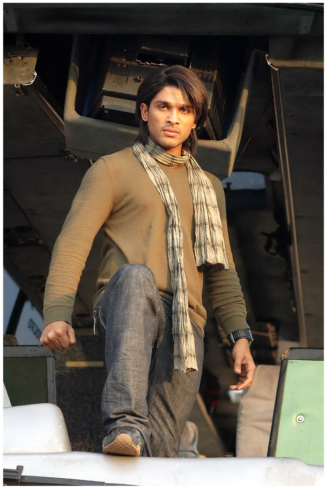 latest unseen aarya 2 stills arya 2 images aarya2 pics arya 2 photos