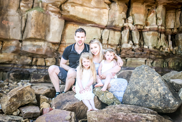 Newcastle Photographer, Mandy Charlton, All inclusive mini sessions, kids photography, families, couples