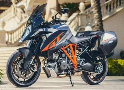 2017 KTM Super Duke GT