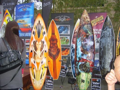 Cool Airbrush on SurfBoard