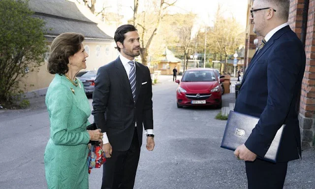 Queen Silvia and Prince Carl Philip visited the Circus in Stockholm to see the ballet Giselle. Dries Van Noten floral scarf