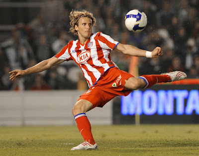 Diego Forlan Soccer Wallpaper