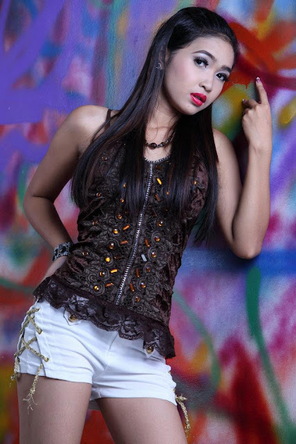 la min mo mo myanmar model girl