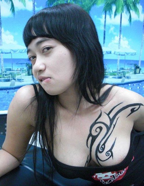 Foto Hot Cewe Indo Pamer Tato di Payudara tato di payudara wanita